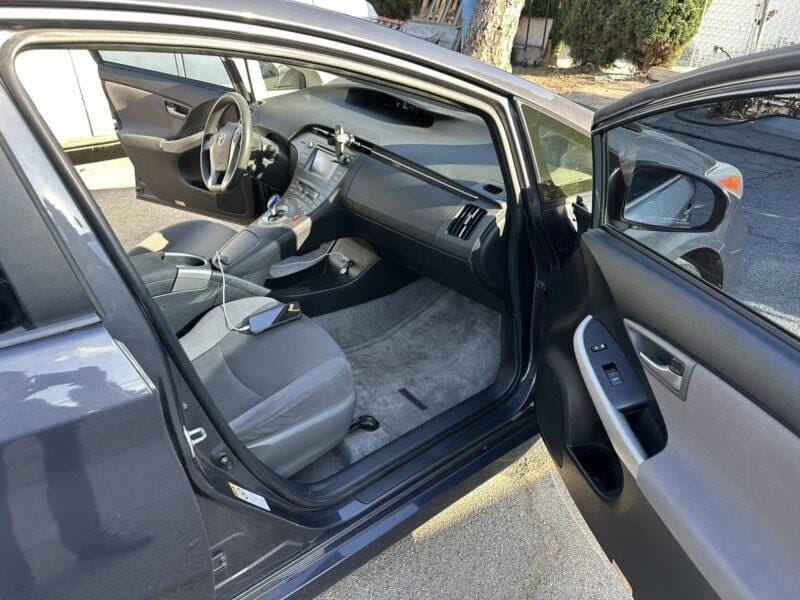 В аренду ухоженный Toyota Prius