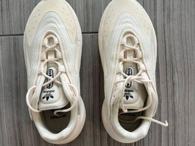 Продам кроссовки Adidas женские 36 размер