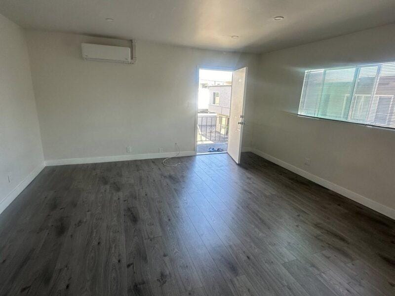 Сдаётся квартира-студия в North Hollywood LA