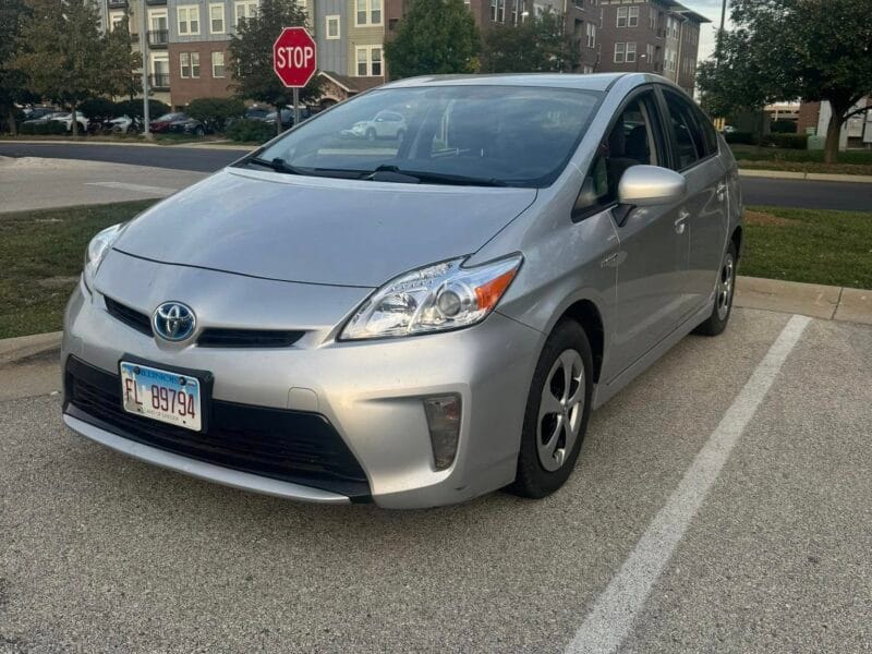 Сдаются в аренду Toyota Prius 2012 2013 года