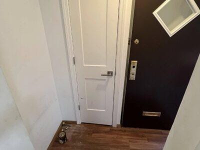 СДАЁТСЯ СВЕТЛАЯ, ОТРЕМОНТИРОВАННАЯ 2 БЭДРУМ