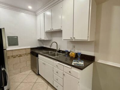 STUDIO CITY!!! Уютная 2BD/1BA квартира близко к Ventura