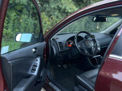 Продаётся Nissan Altima 2012 года
