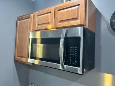 С сентября будет доступна Студия 1-2 человека .